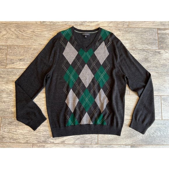 Banana Republic Other - Banana Republic Sweater Large 100% Merino Wool Argyle diamond Mens Vneck